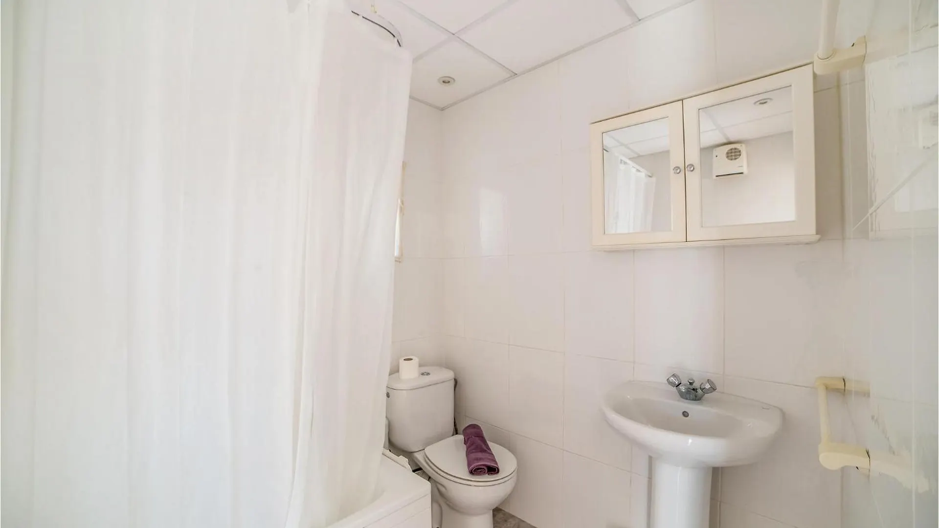 Holiday home Nice Home In Alcanar With Kitchen